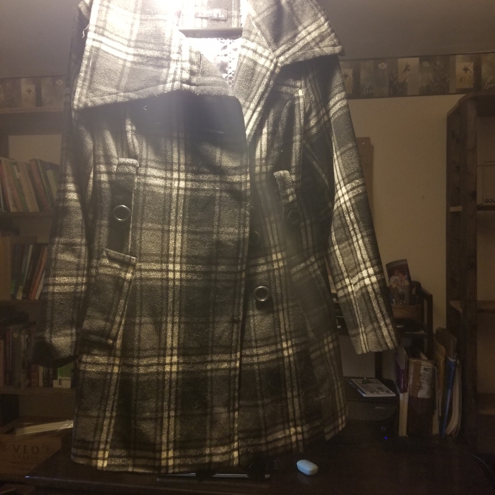 Plaud wool coat